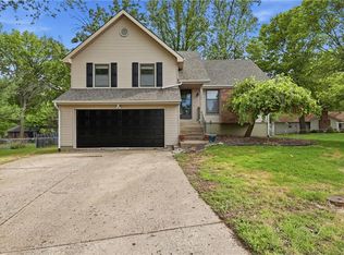 16405 E Gudgell Ct, Independence, MO 64055