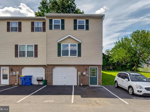 20 Pine Dr, Manchester, PA 17345