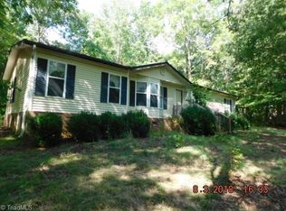 1067 Jerusalem Rd, Lexington, NC 27292