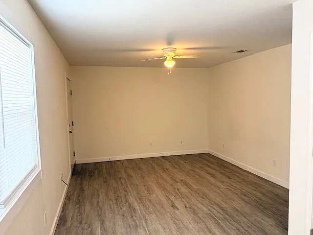 168 N Comet Ave — Photo 2