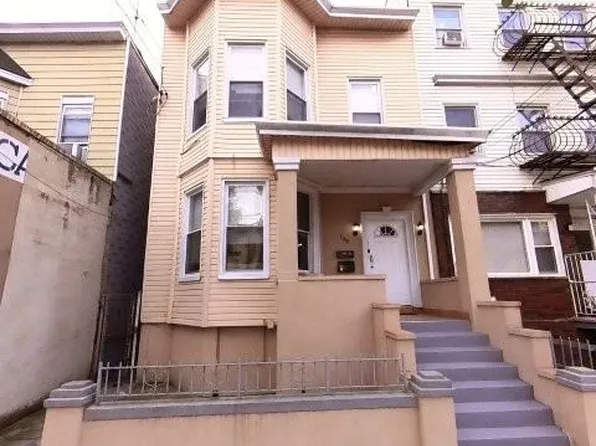 709 22nd Street image 1 of 21