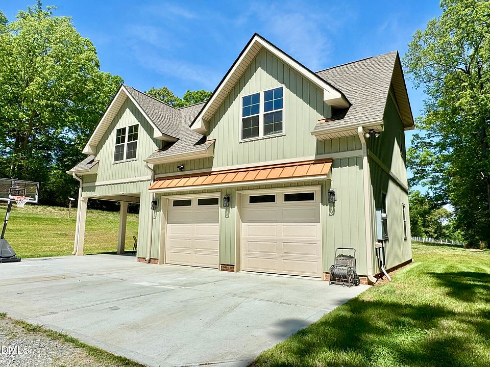 1st image of 254 Fairway Dr