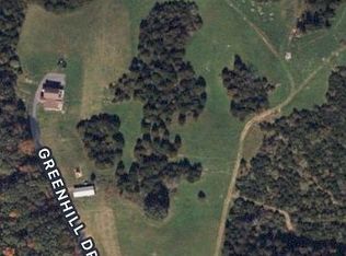 450 Greenhill Dr, Cedar Bluff, VA 24609