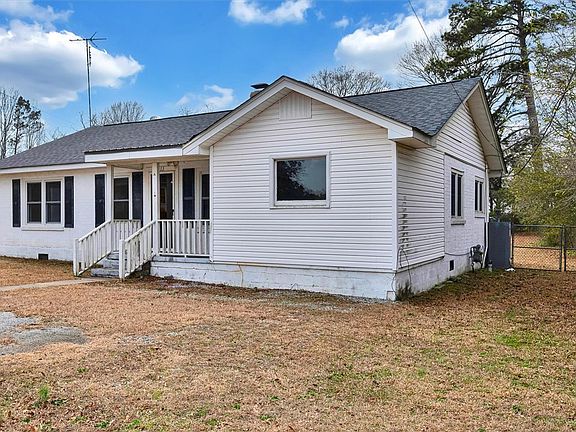 2nd image of 13 Eastview St