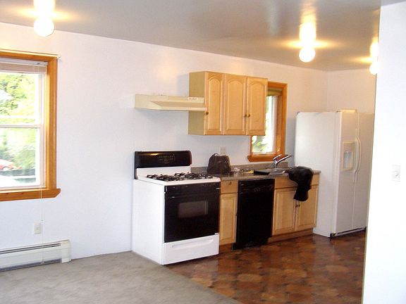 eat in kitchen