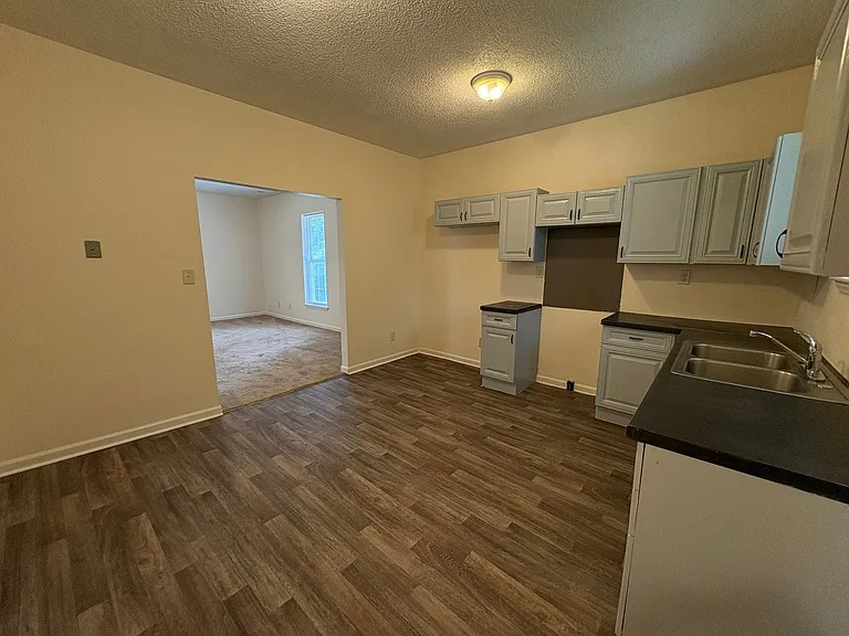 3200 Boyd St — Photo 11