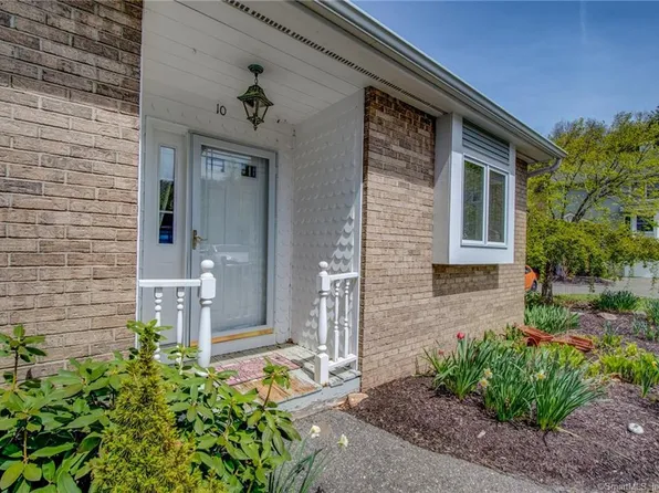 400 Larkspur Farm Road #10, Torrington, CT 06790