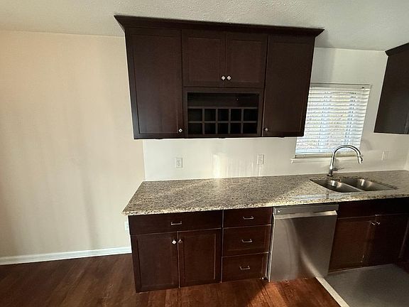2nd image of 729 Keenway Cir #D