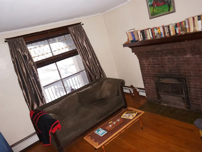 623-625 N 10th Ave E — Photo 10