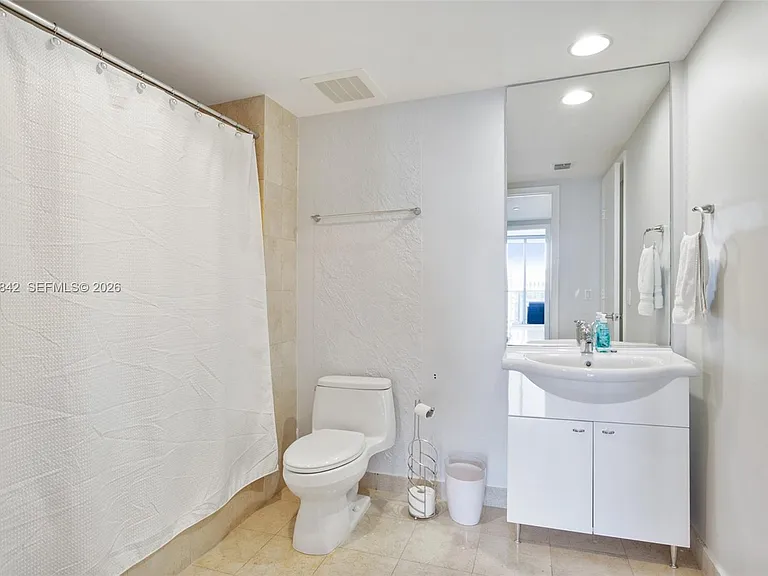 1800 S Ocean Dr #909 — Photo 14