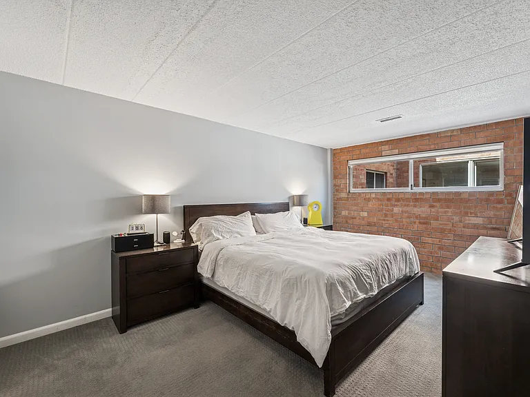 630 Vernon Ave #10 — Photo 12