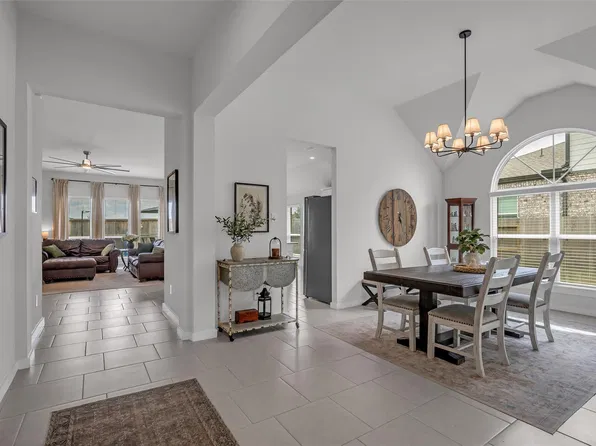 176 Dina Ln, Montgomery, TX 77356