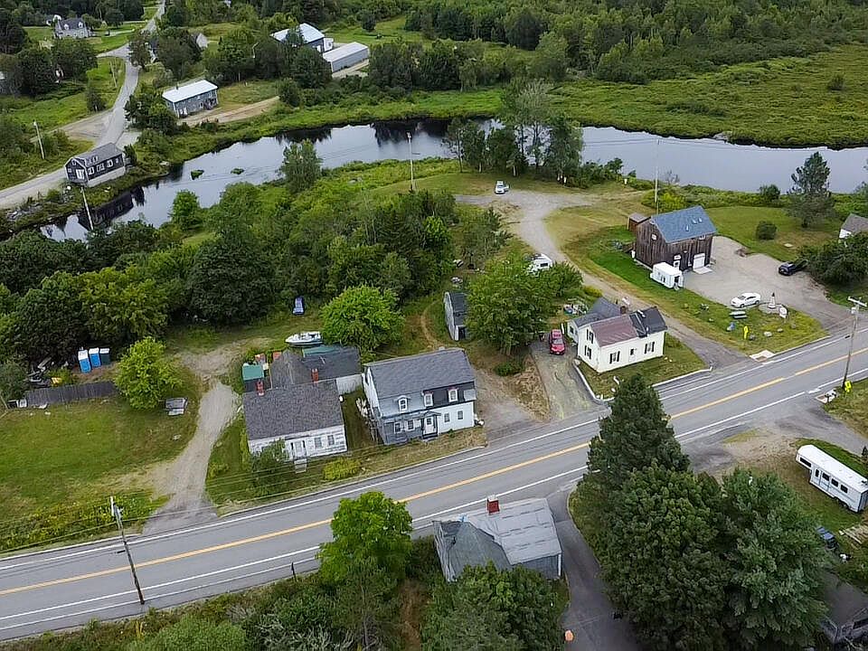 1st image of 457 Main Street