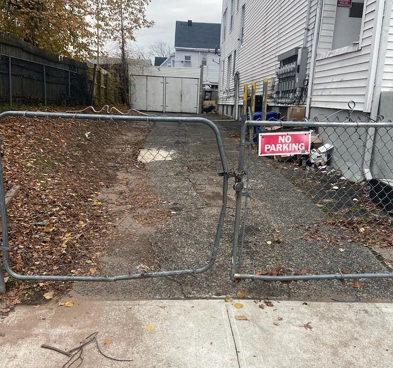 2nd image of 520 E 24th St #G