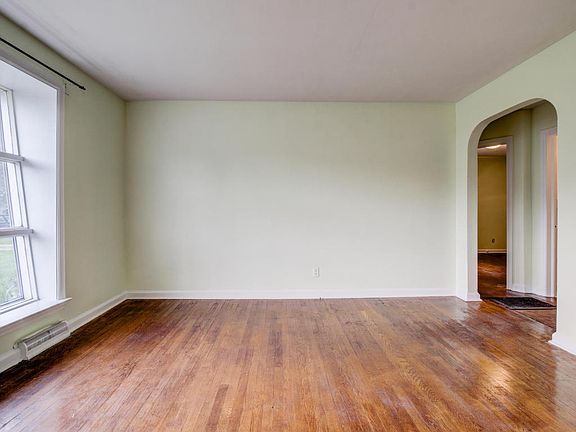 3rd image of 2717 Calloway St NW