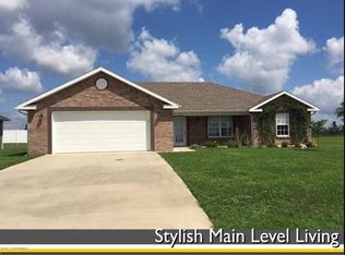 3840 Riley Ct, Jefferson City, MO 65109