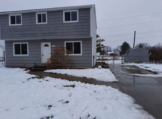 3160 Coventry Dr, Bay City, MI