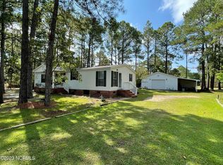82 Watts Landing Rd, Hampstead, NC 28443