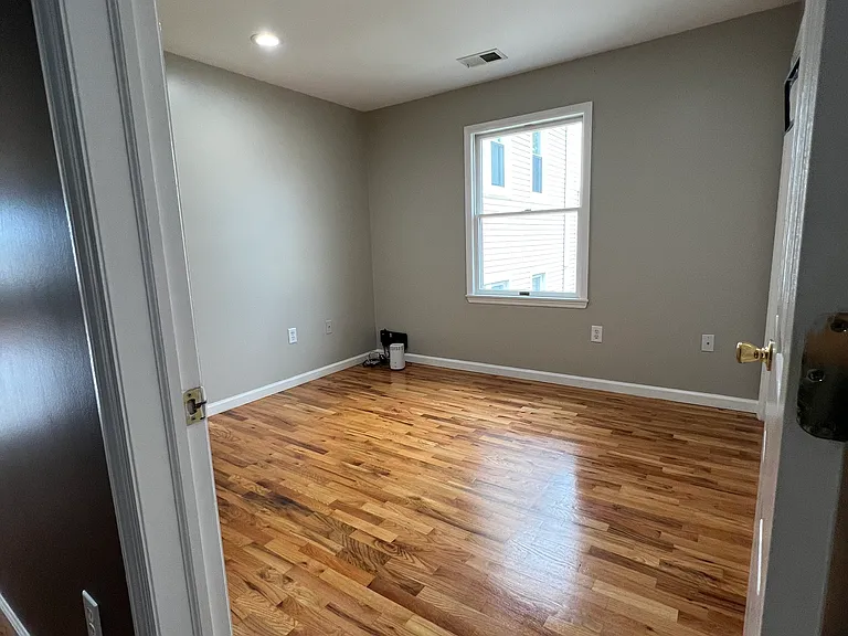 51 Barbara St #2 — Photo 10