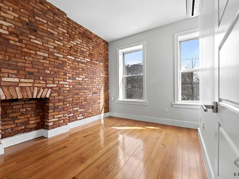 385 Himrod St #3A — Photo 8