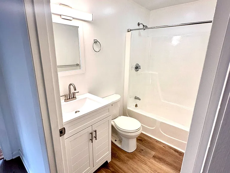 147 State St — Photo 13