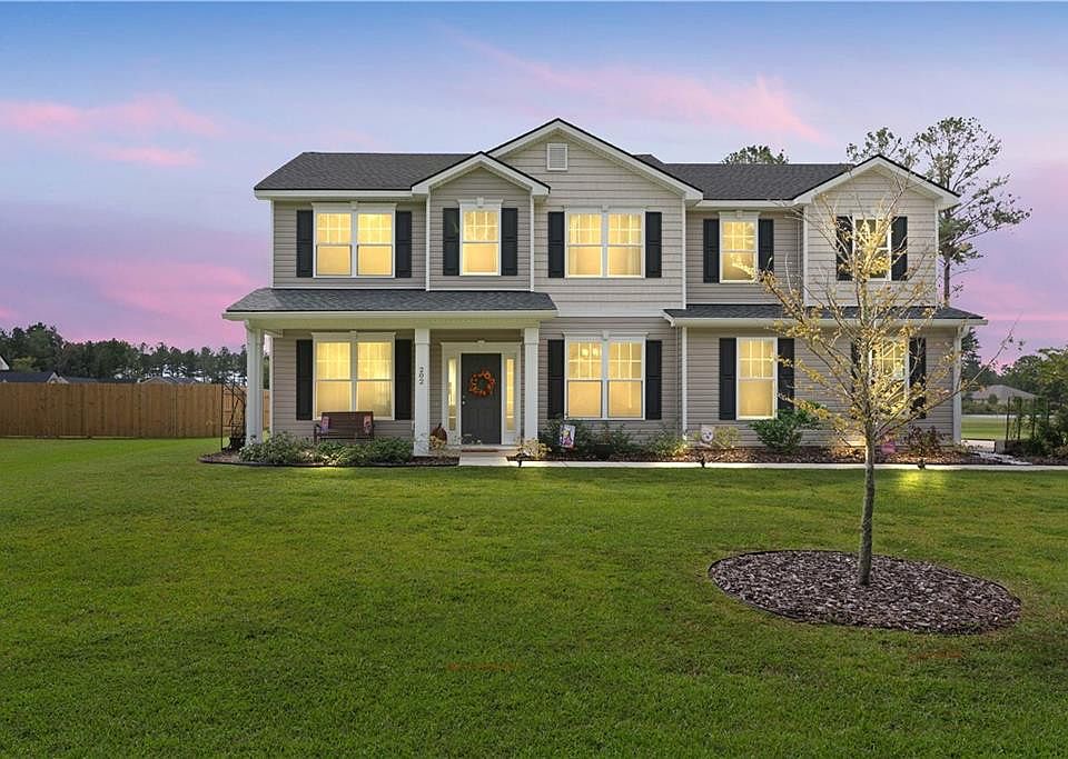 1st image of 202 Bowline Ln