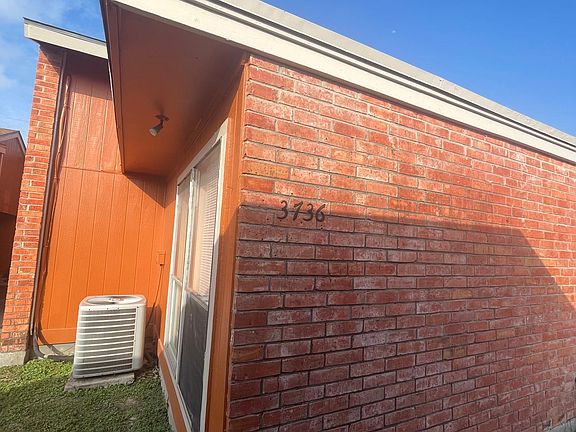 3rd image of 3736 Thornberry Ct