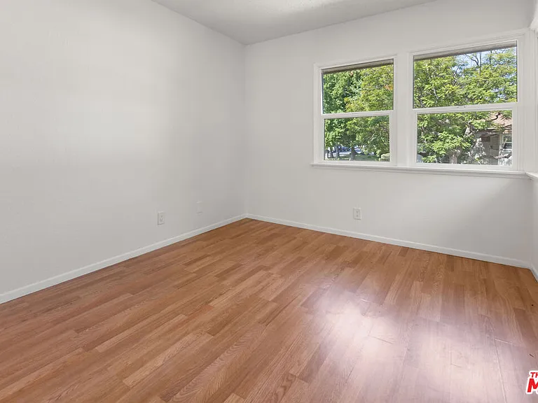 5830 Bowcroft St #4 — Photo 4
