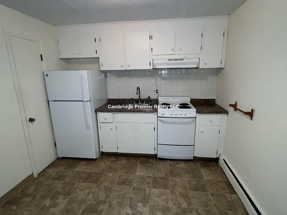2nd image of 1160 Massachusetts Ave APT 15