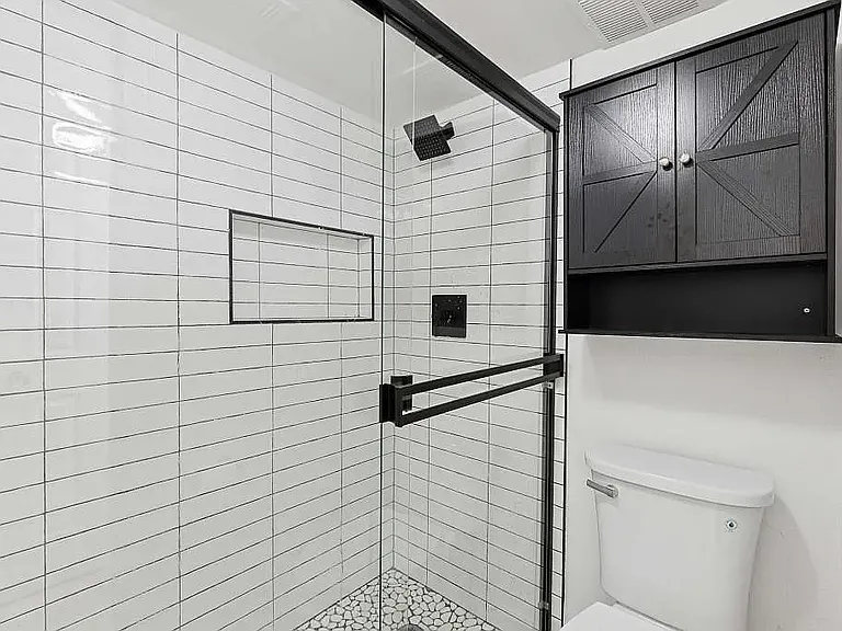 6980 Roswell Rd #C13 — Photo 29