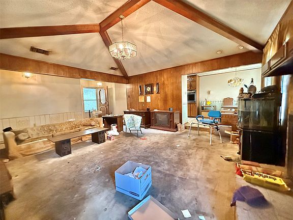 4th image of 3409 Pecan Cir