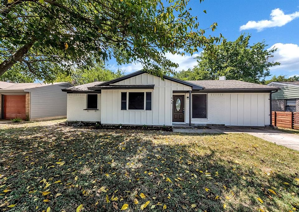 1st image of 646 E Fairmeadows Dr