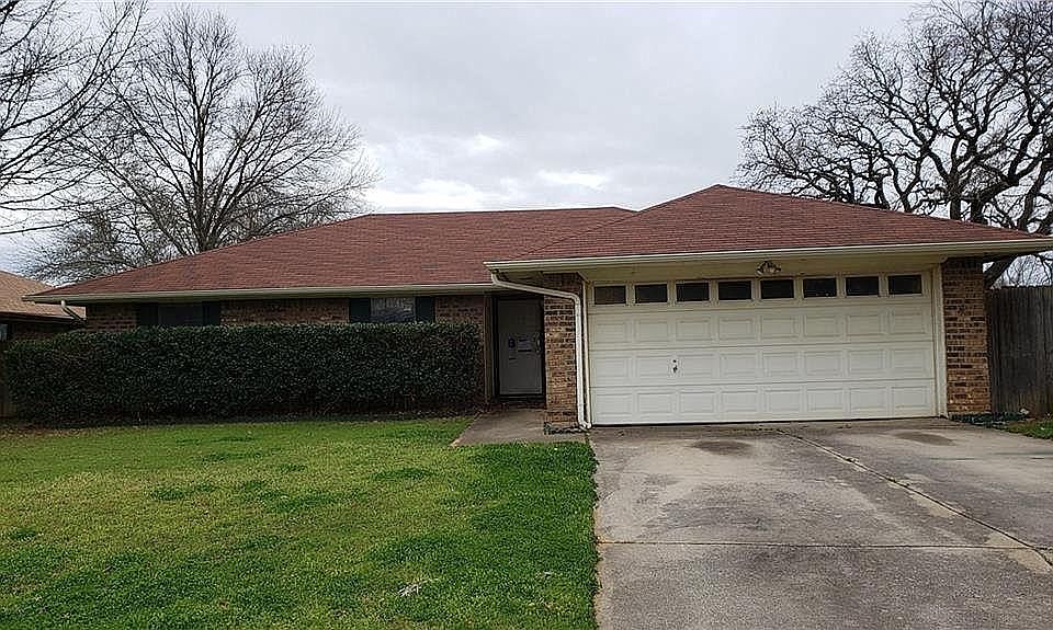 102 Almond 76039 GCISD