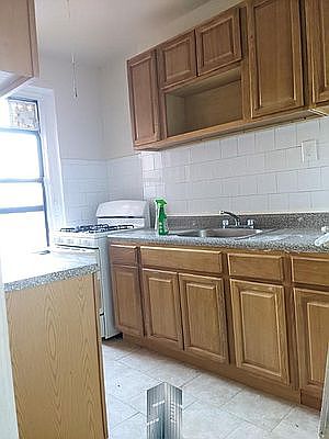 5th image of 510 Ocean Ave APT 3B