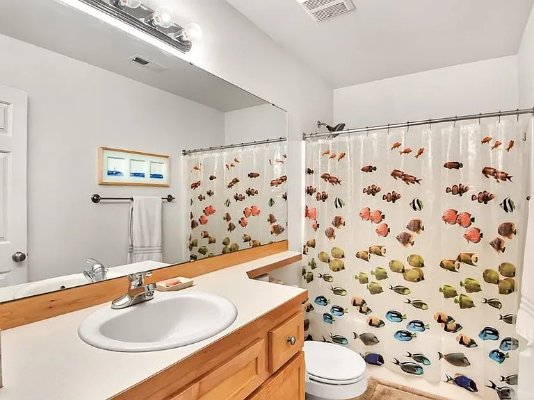 10251 NE Okanogan St #4 — Photo 15