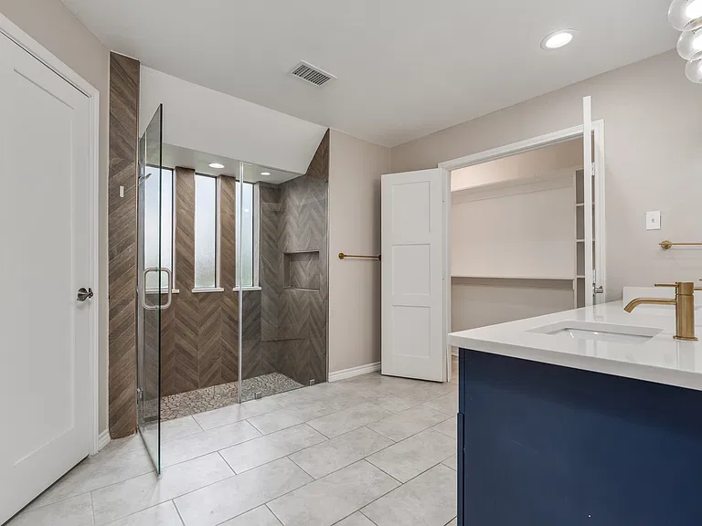 9922 Hickory Xing — Photo 29