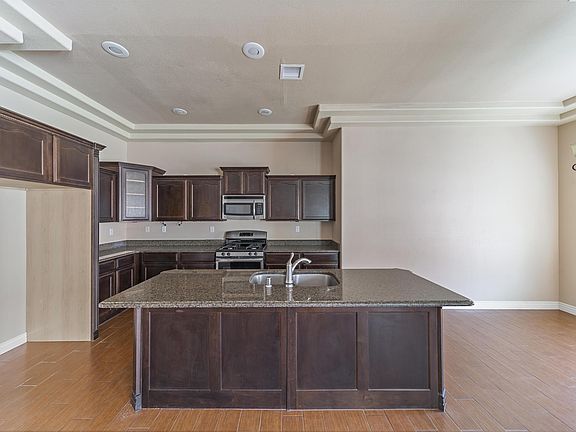 5th image of 11672 Grotto Bay Ct