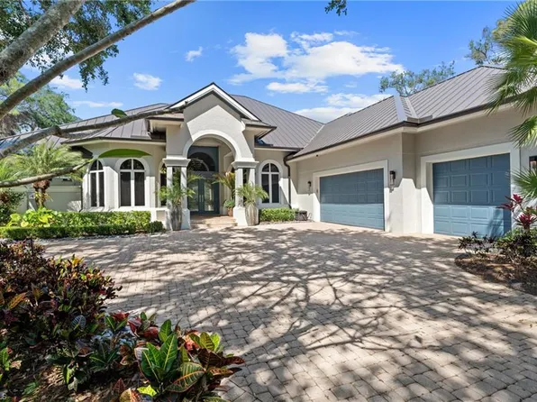 933 Barcarmil WAY, NAPLES, FL 34110