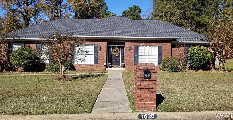 1st image of 1620 Ozier Dr