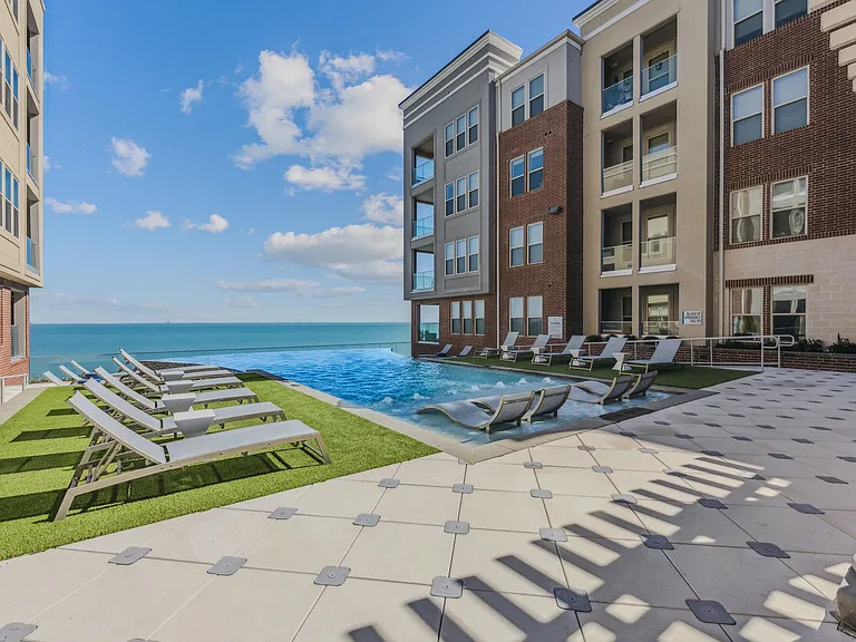 The Alexa Luxury Apartments I & II — Photo 1