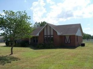 729 Wolfe Rd, Columbus, MS 39705