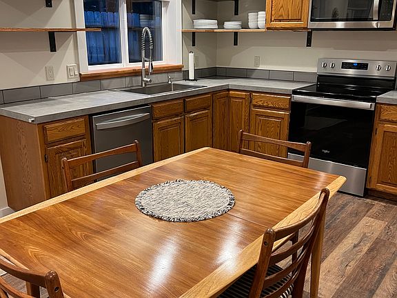 3rd image of 2032 W 4th St #2