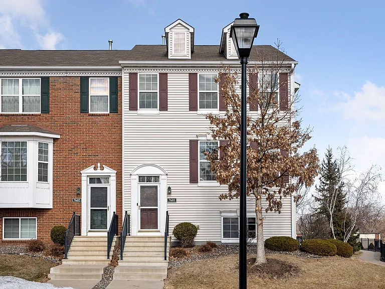 7601 Elm Grove Cir — Photo 18