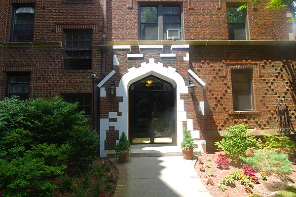 Sold by Exit Kingdom Realty | media 33