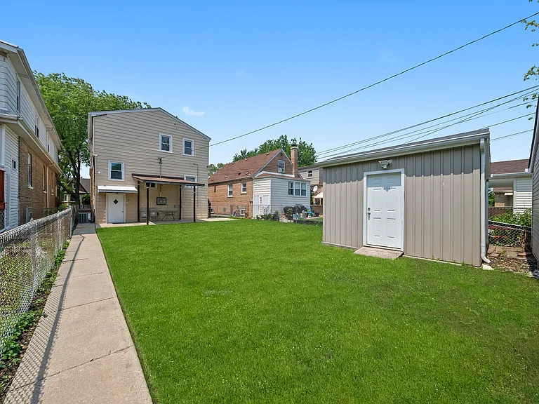 3055 N Nordica Ave #2 — Photo 11