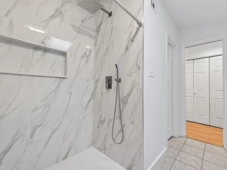 5643 Piping Rock Ln — Photo 41