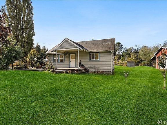 3rd image of 20508 36th Ave NW