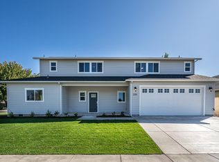 2201 Westwood Dr, Medford, OR 97501