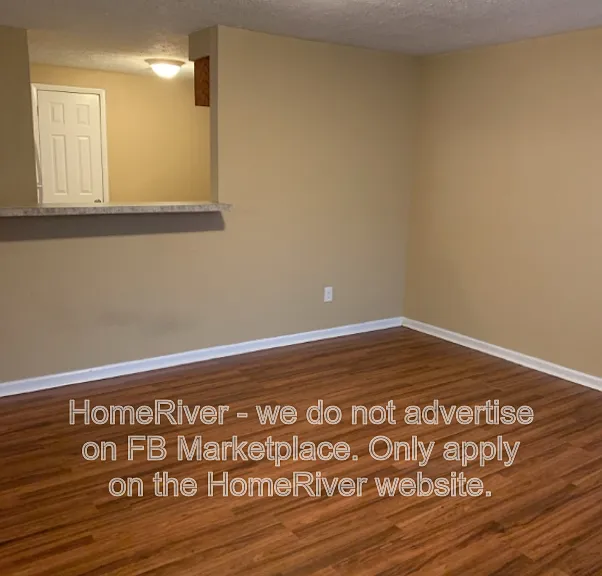 9525 Spottswood Rd — Photo 2
