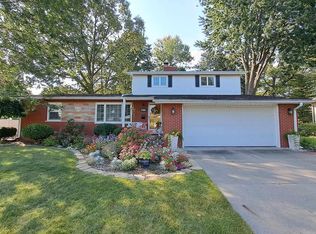 11302 Alger St, Warren, MI 48093